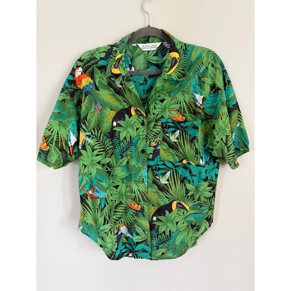 Sunny Leigh short sleeve button down tropical print with toucans, parrots, Med